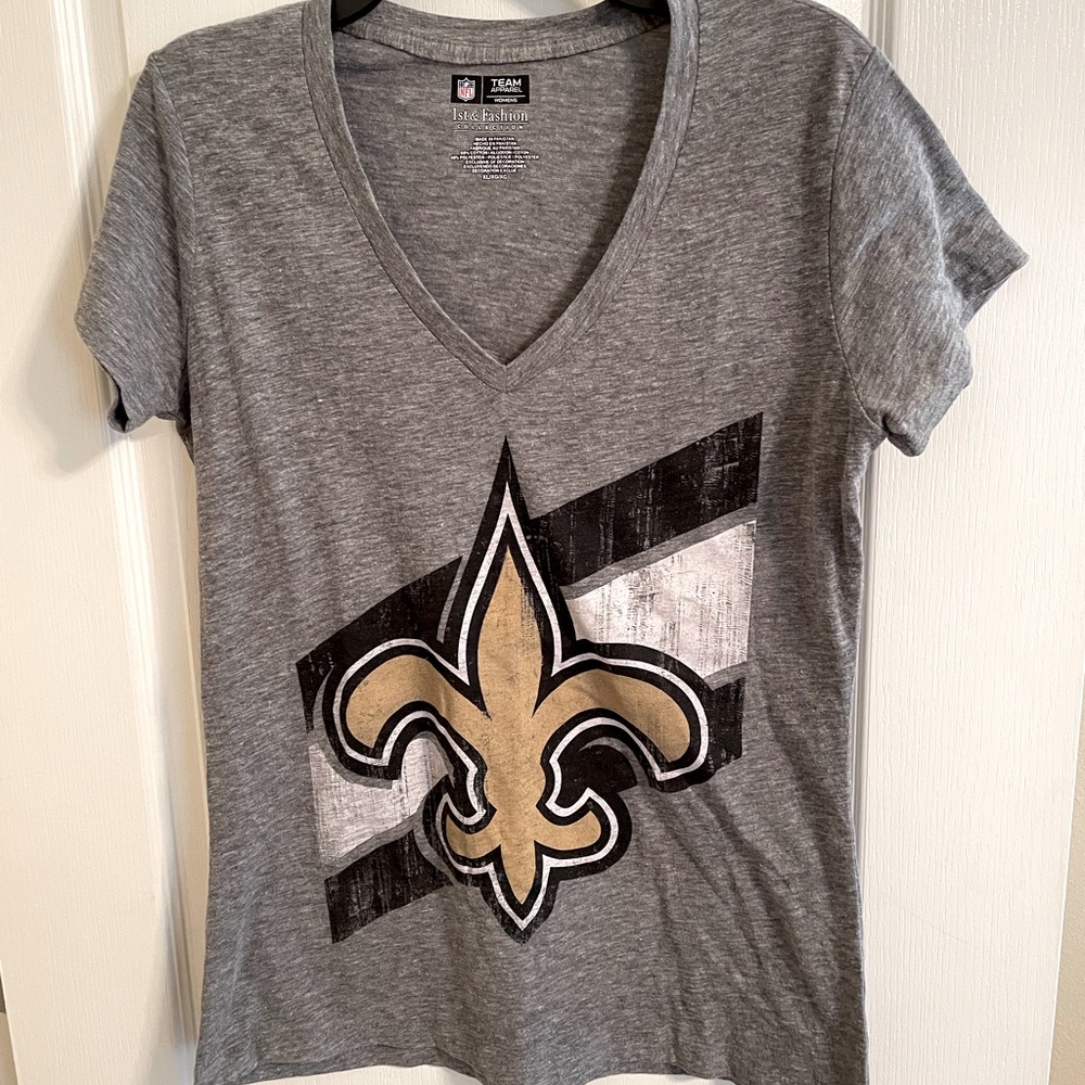 Women’s Saints Fleur T-shirt size XL